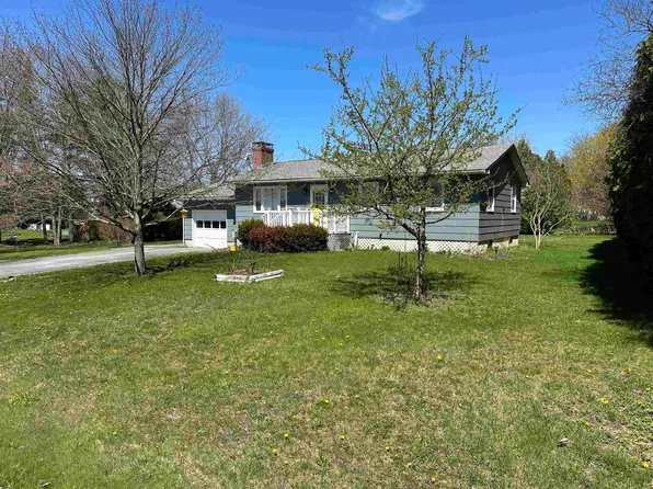 5 Swanage Court, Middlebury, VT 05753