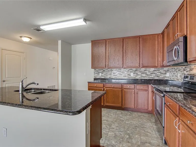 1432 Ocotillo Ln — Photo 8