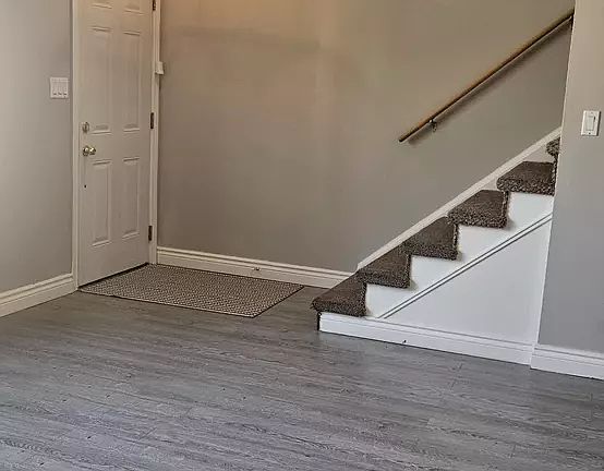 2nd image of 879 Carleton Pl Unit 3