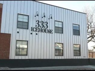 333 S Kansas St #102, Edwardsville, IL 62025