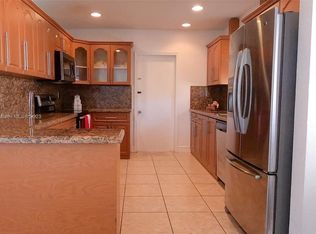 6420 Miller Dr, Miami, FL 33155