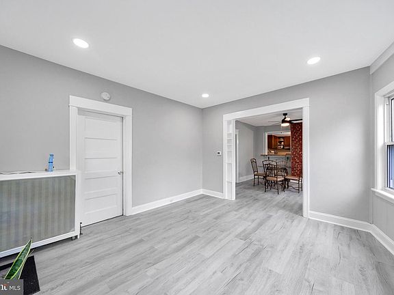 5th image of 27 Elm Ave