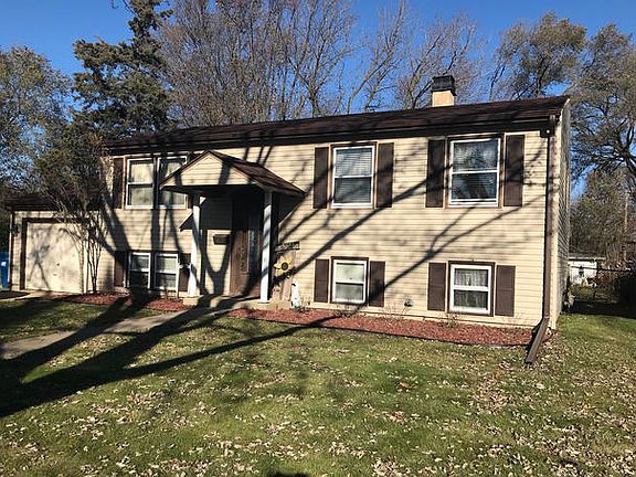 2nd image of 1700 Forest Glen Ave