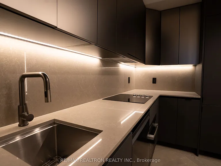 373 Front St W #2307 — Photo 9