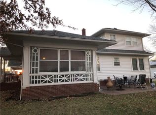 411 Parkway St, Hardin, MO 64035
