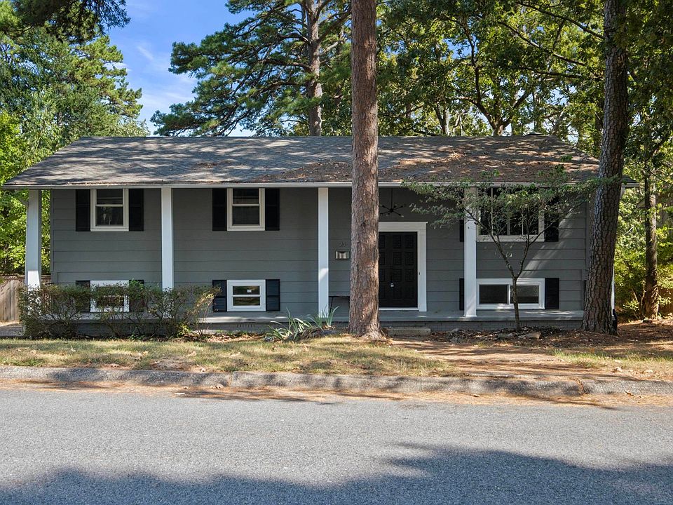 1st image of 23 Crownpoint Rd