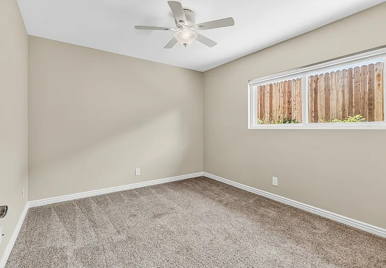 1115 Sayles Ct — Photo 15
