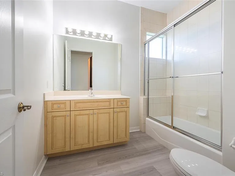 10800 Fieldfair Dr — Photo 11