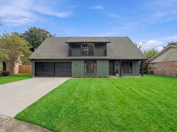 11711 Cedar Form Ln, Meadows Place, TX 77477
