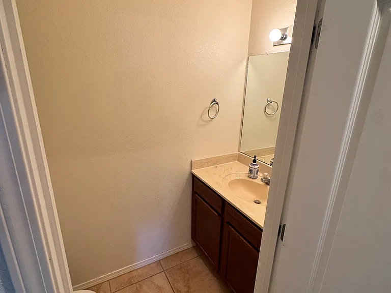Tulane Dr NE — Photo 10