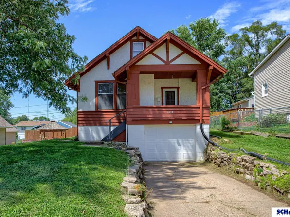 6614 Bedford Ave, Omaha, NE 68104