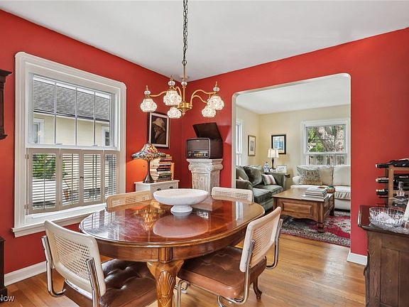 4th image of 19389 Riverview Ave