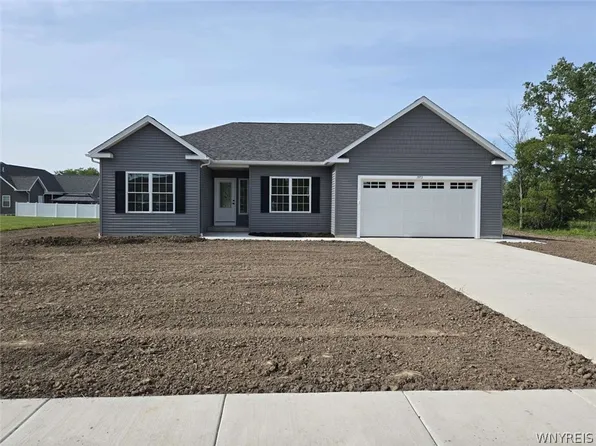 1973 Bedell Rd, Grand Island, NY 14072