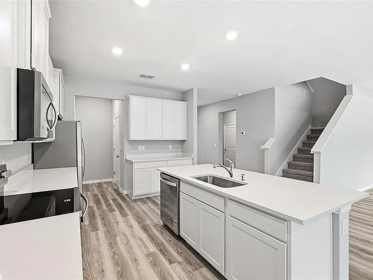 10497 Farm Hill Ave — Photo 36