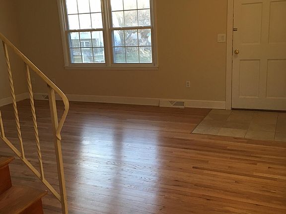 2nd image of 6 Jules Dr