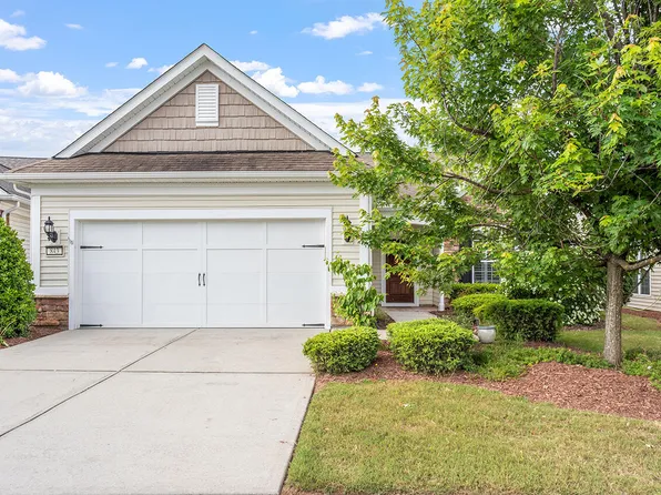 843 Blackfriars Loop, Cary, NC 27519