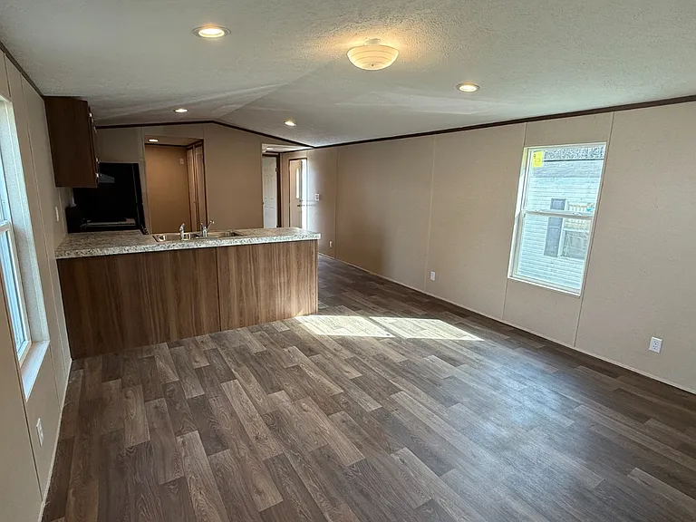 201 Fernwood Park Dr #201 — Photo 7