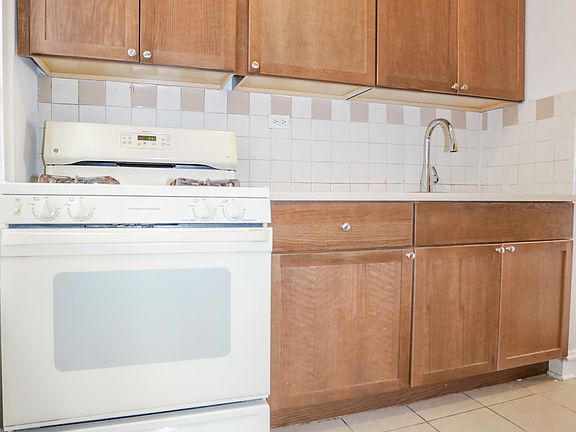 2nd image of 4046 N Laporte Ave #1A