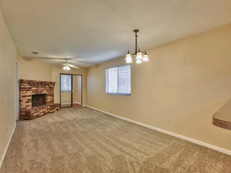 3208 Ginger Dr #D — Photo 5