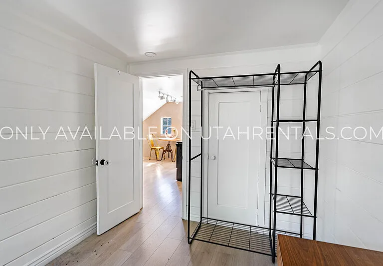 537 E 200 N Private Dm #1 — Photo 12