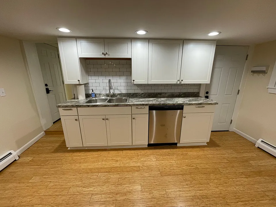 60 Park St #2