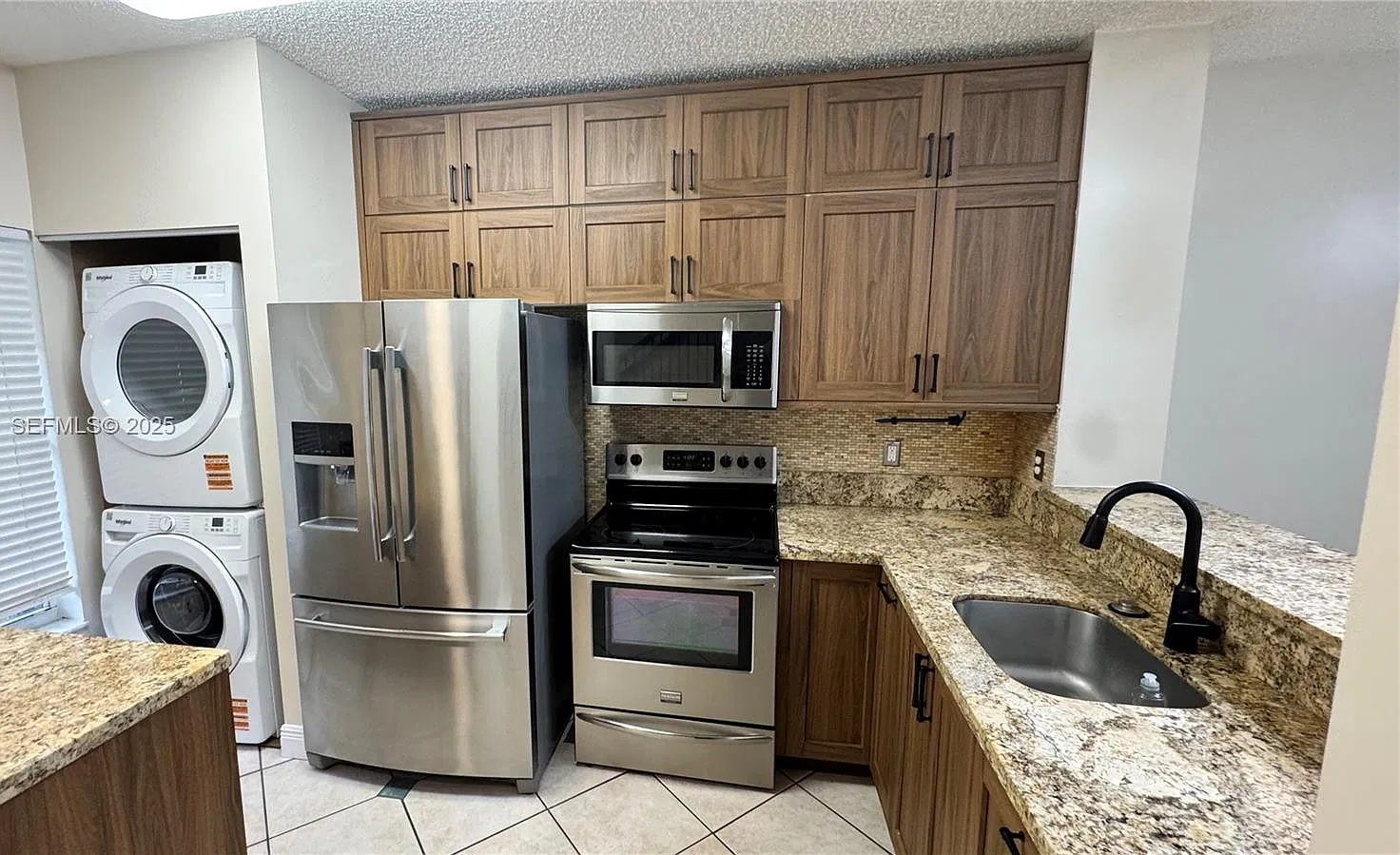 SW 122nd Ter, Pembroke Pines — Photo 4