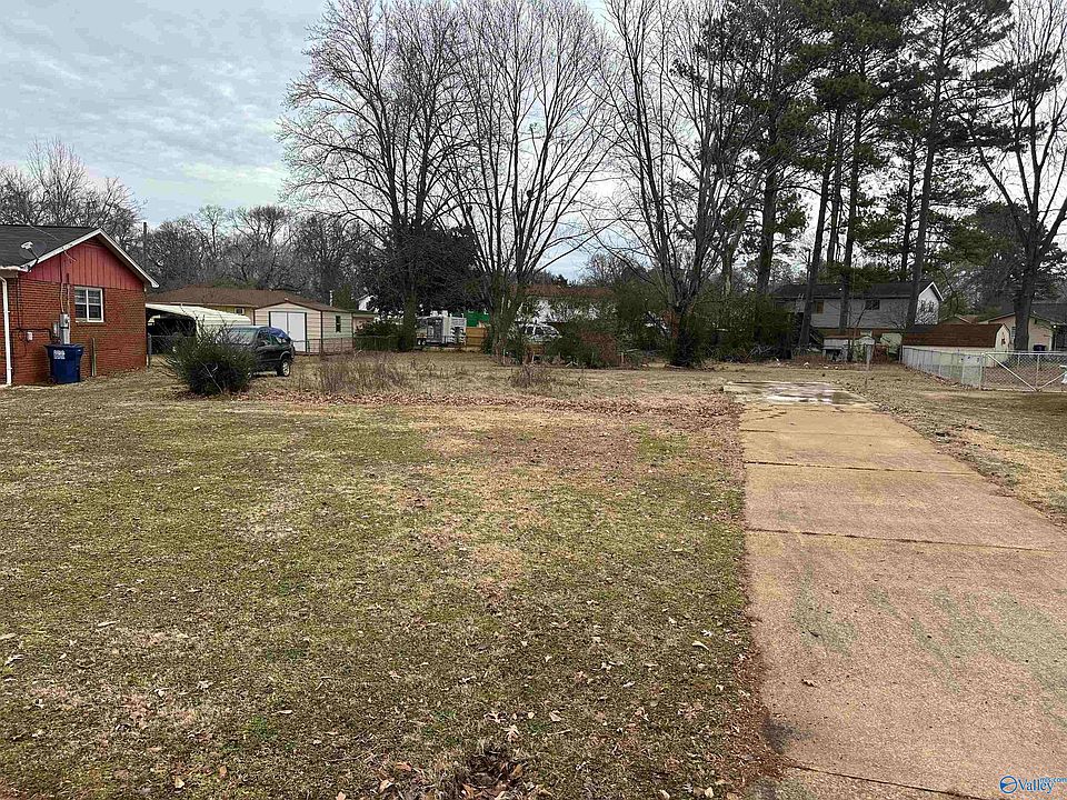 1st image of 3911 Pickett Dr SW
