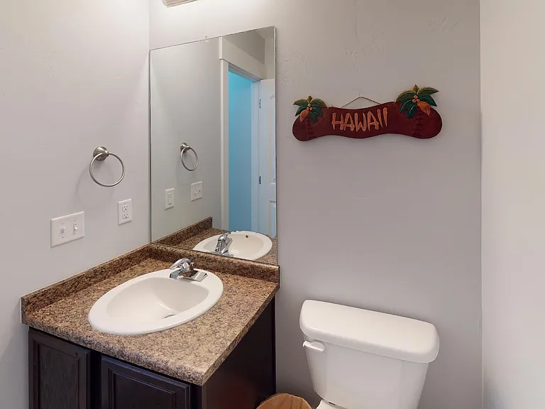 531 S Willow Xing — Photo 17
