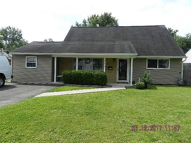 4895 Betsy Dr photo 1