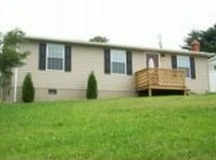 2134 Curve Rd, Pearisburg, VA 24134