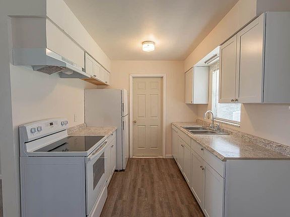 4th image of 5742 Brookgreen Ave