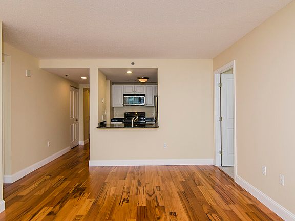 2nd image of 10 Museum Way APT 1221