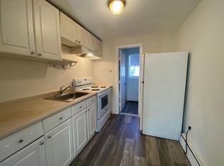 140 Main St, Kings Park, NY 11754