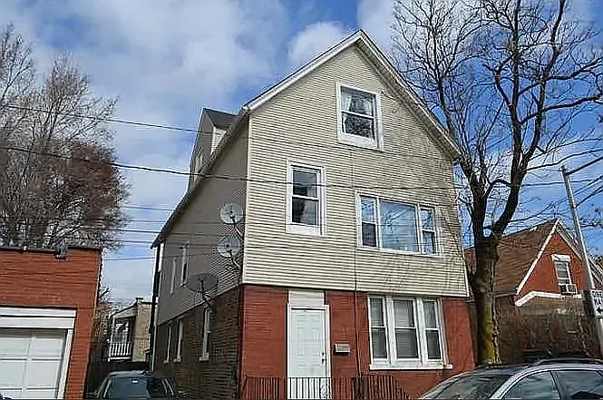 3040 W Medill Ave #3 — Photo 1