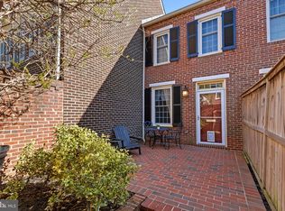 322 N Saint Asaph St, Alexandria, VA 22314