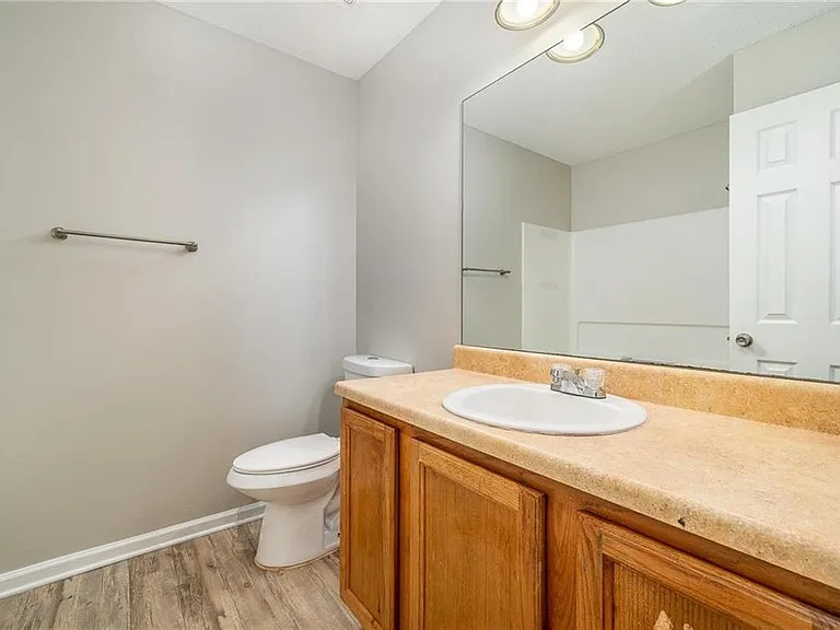 7683 Creekside Ln — Photo 10