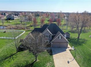 17818 157th Ter, Basehor, KS 66007