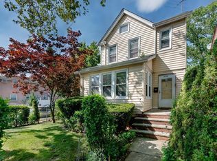 241-01 Mayda Rd, Rosedale, NY 11422