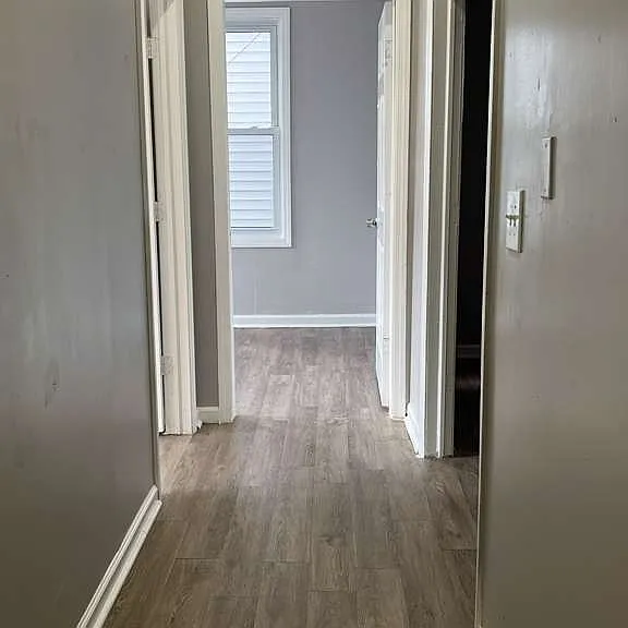 87 Schuyler Ave #1 — Photo 1