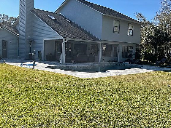 3rd image of 2130 Deer Hollow Cir