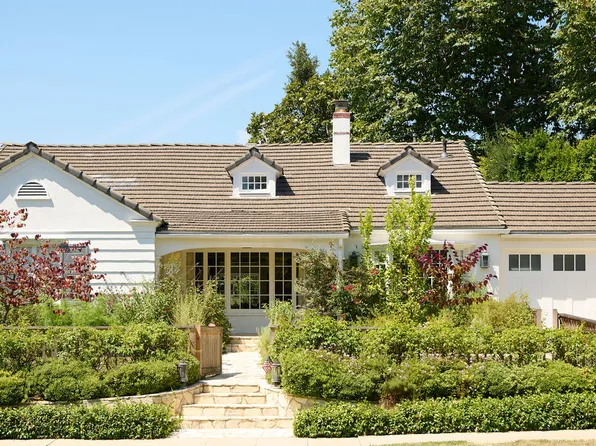 10463 Le Conte Ave, Los Angeles, CA 90024