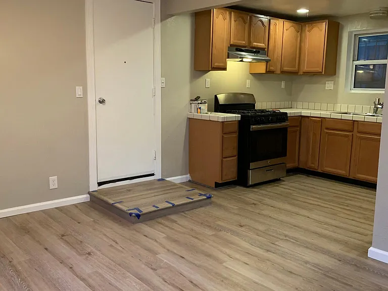 dining/kitchen