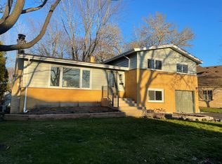 429 Indian Hill Rd, Deerfield, IL 60015