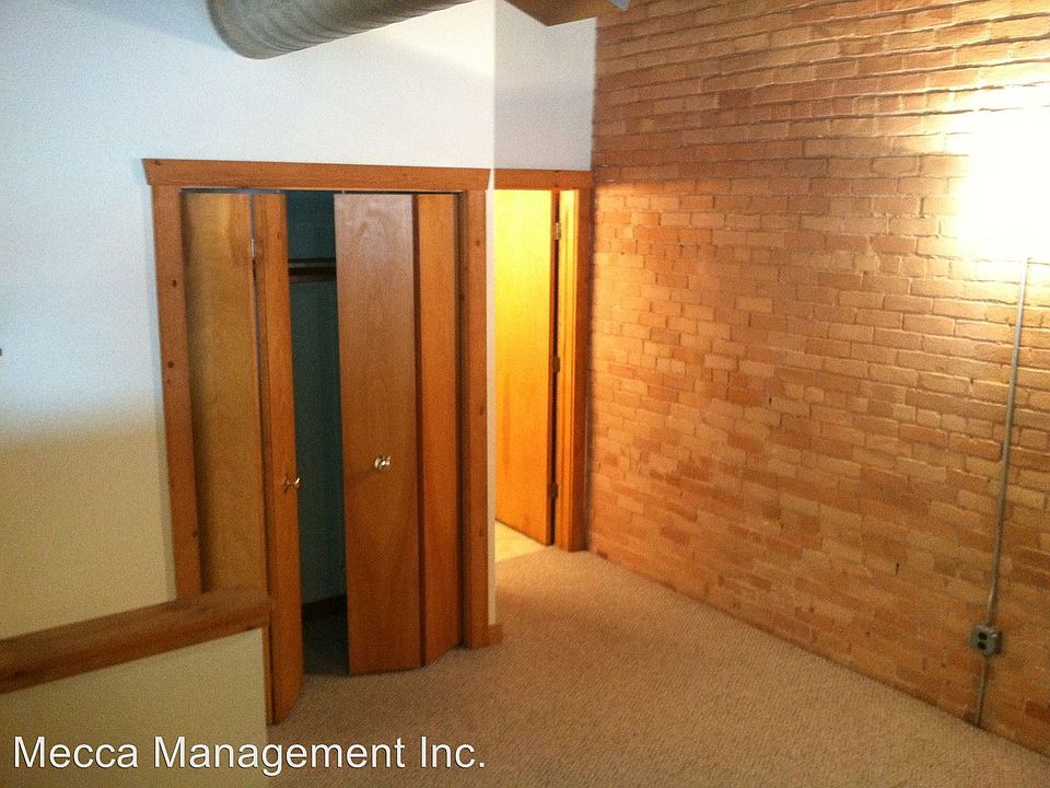 2nd image of 802 Lafayette St APT 6