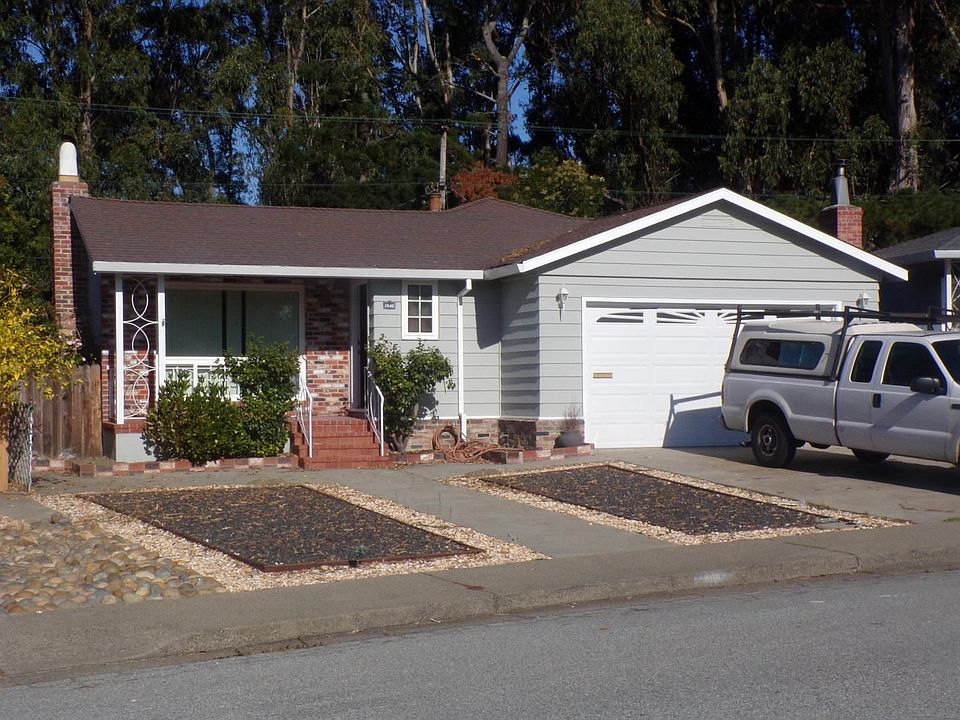 1st image of 2590 Crestmoor Dr