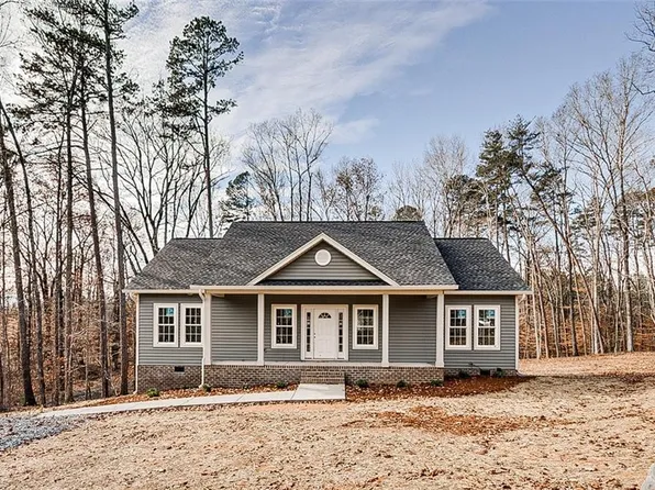 942 Ponderosa Heights Pl, Asheboro, NC 27205