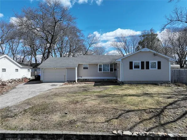 68 Leaf St, West Warwick, RI 02893