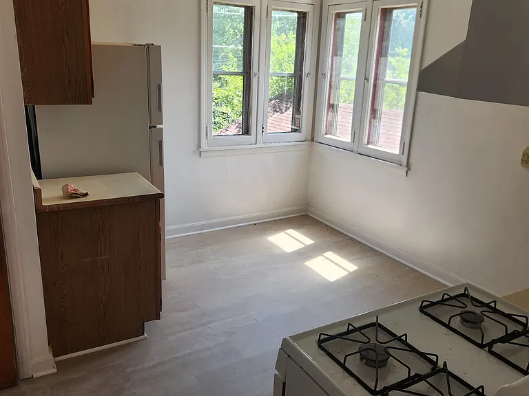 5010 N 49th St — Photo 5