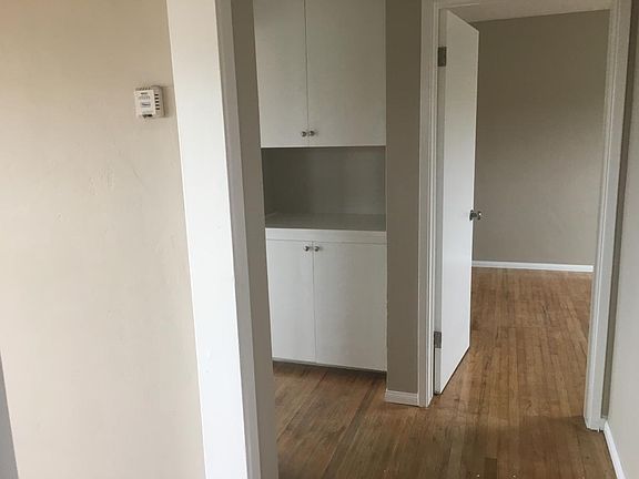 5th image of 3039 Hugo St #3039