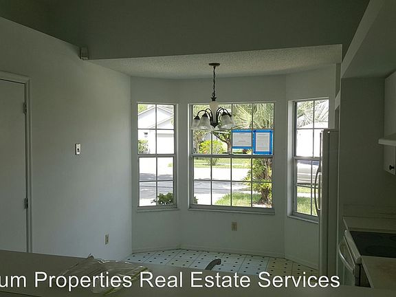 5th image of 863 Vista Palma Way
